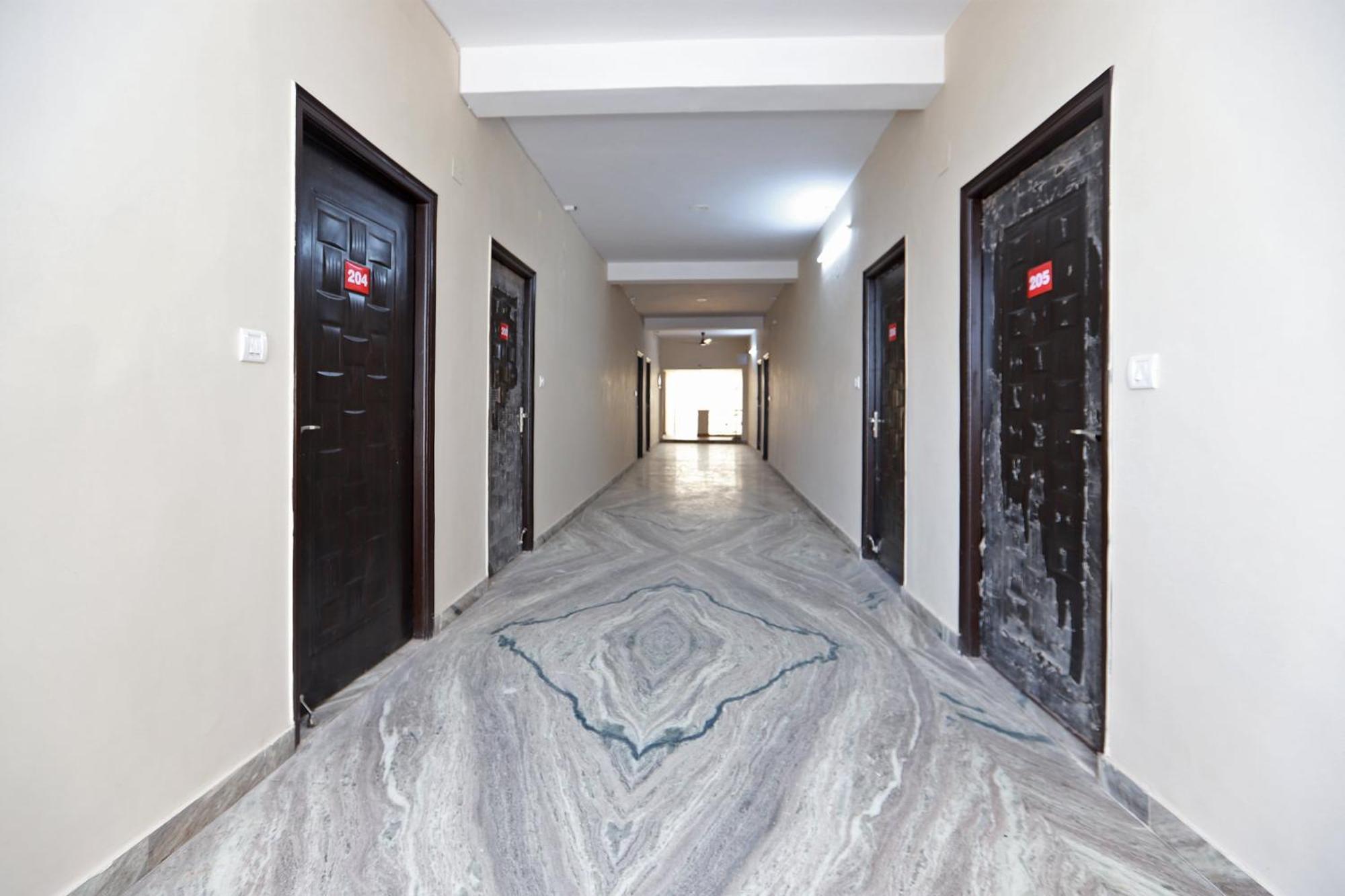 Hotel O Silverline Residency Faridabad Exterior foto
